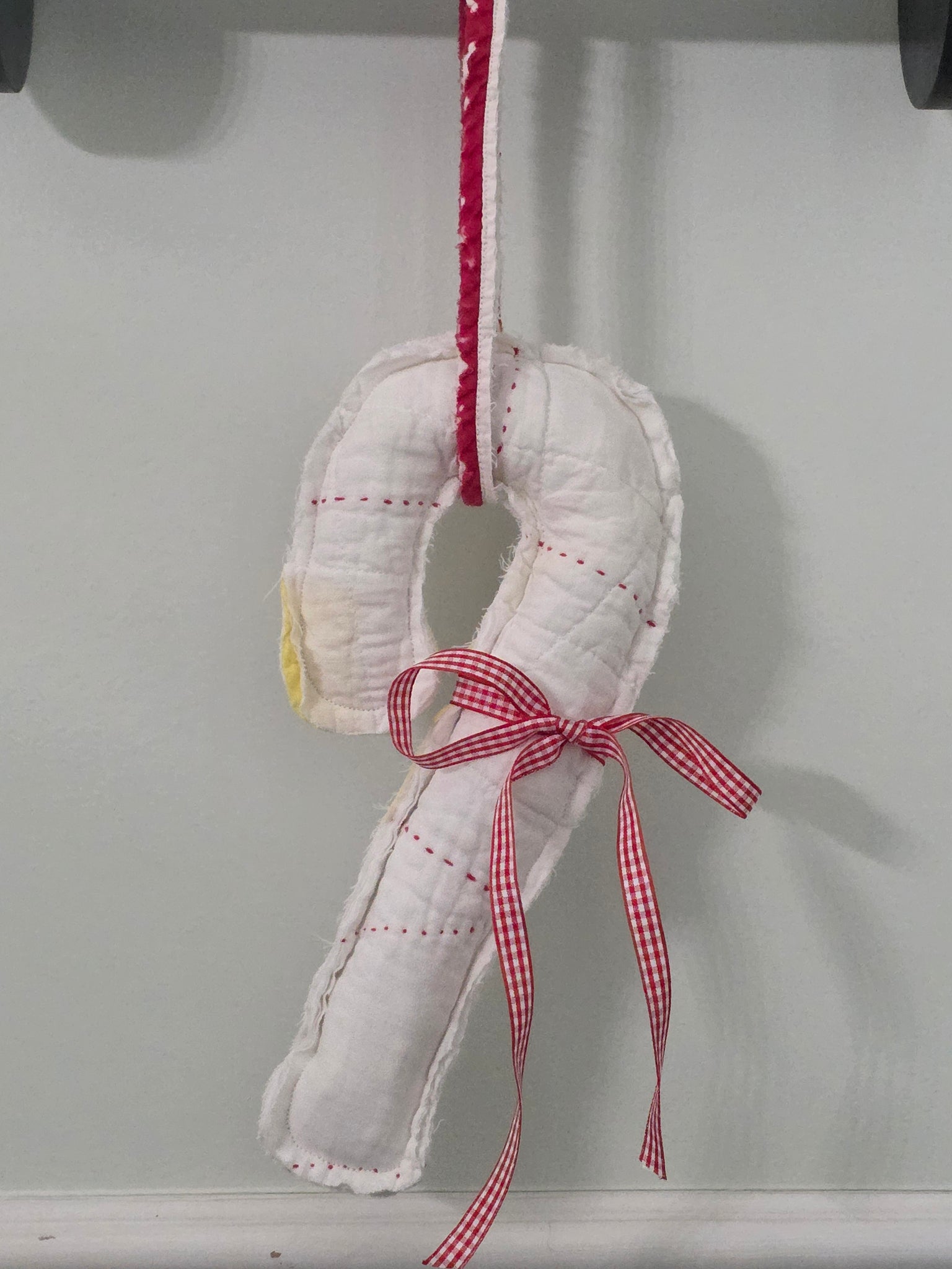 Antique Quilt Candy Cane - left facing