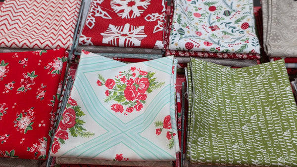 Mystery Christmas Fat Quarter Bundle